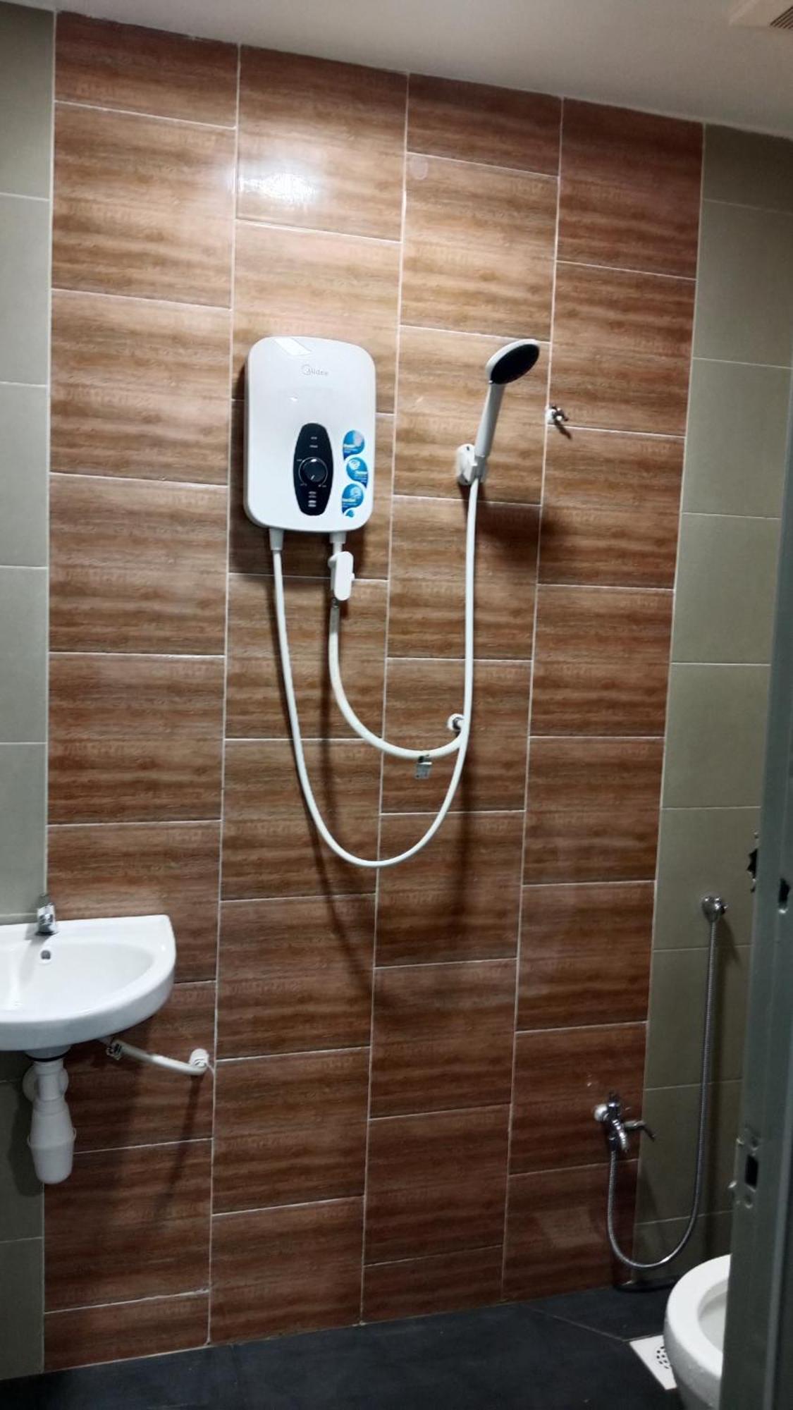 Hotel Nilai H2 Extérieur photo